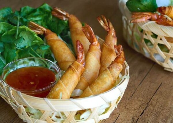 Rollitos de Langostinos con Salsa Ponzu